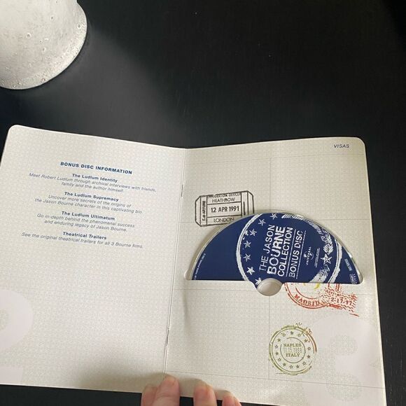 Jason Bourne collection boxed set  DVD - Picture 8 of 9